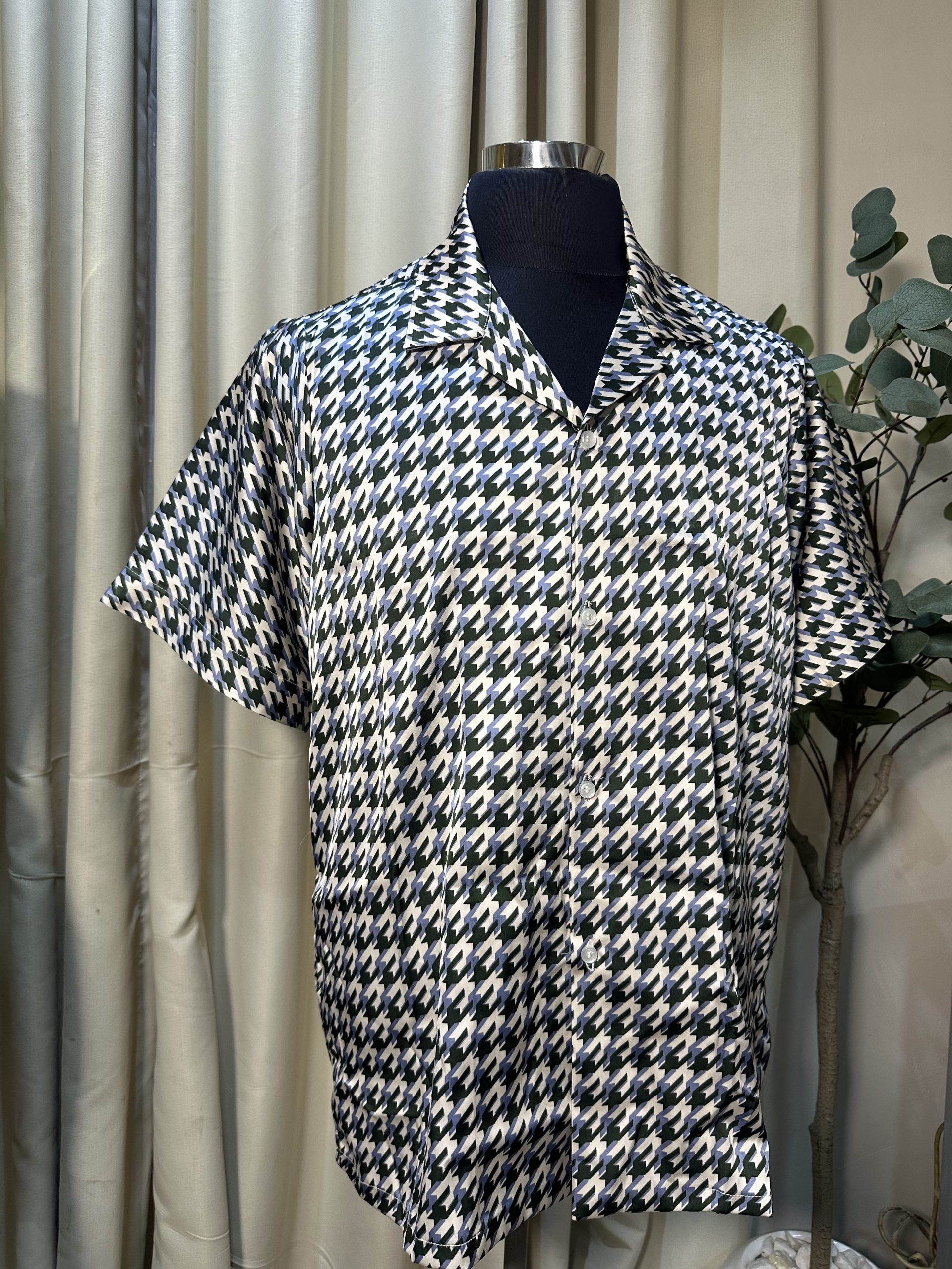 Geometric Print Vintage Shirt - Image 4